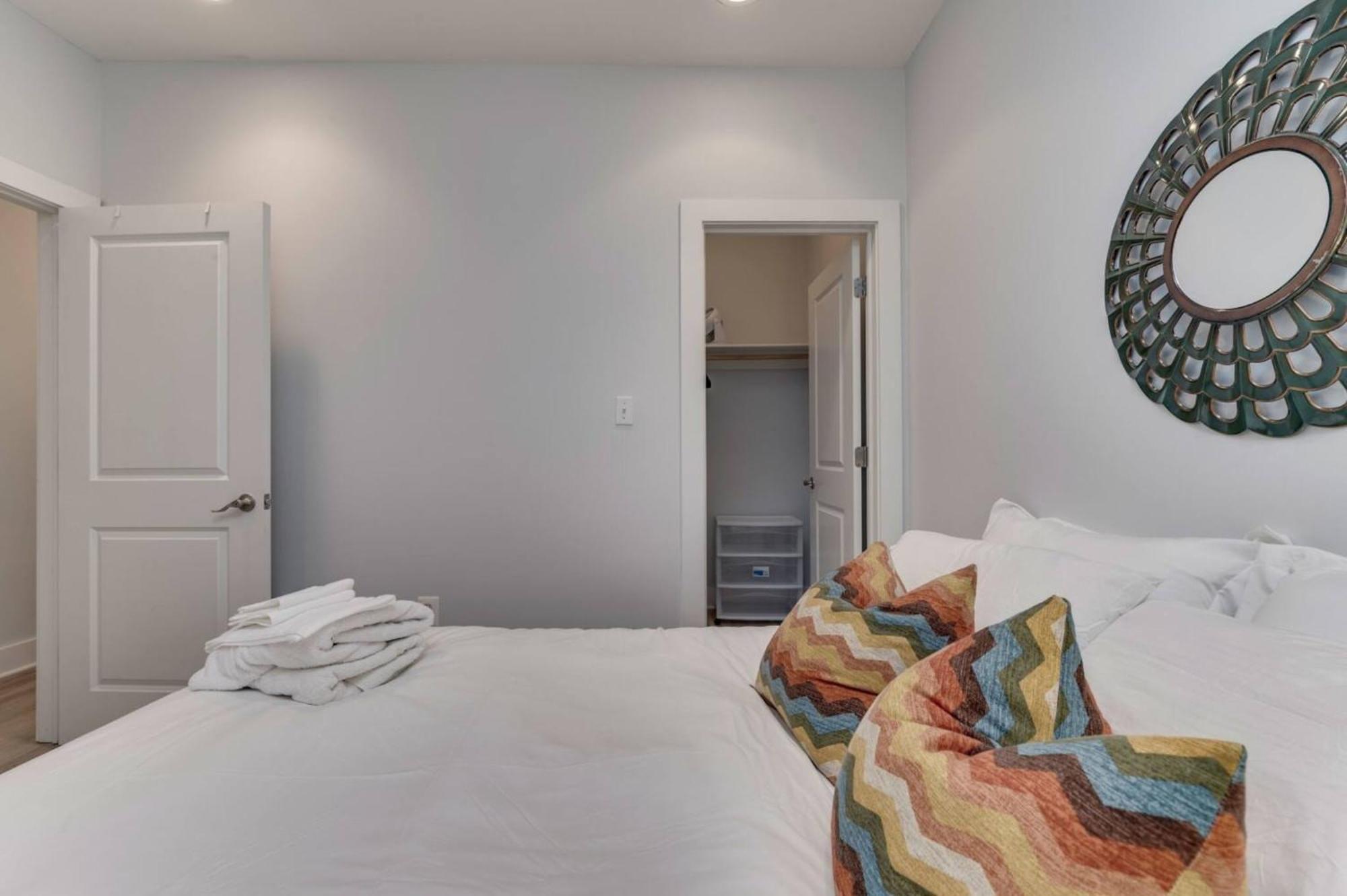 Appartamento Luxe 2Bd2Ba Townhouse In Hip Area - Near Metro Washington Esterno foto