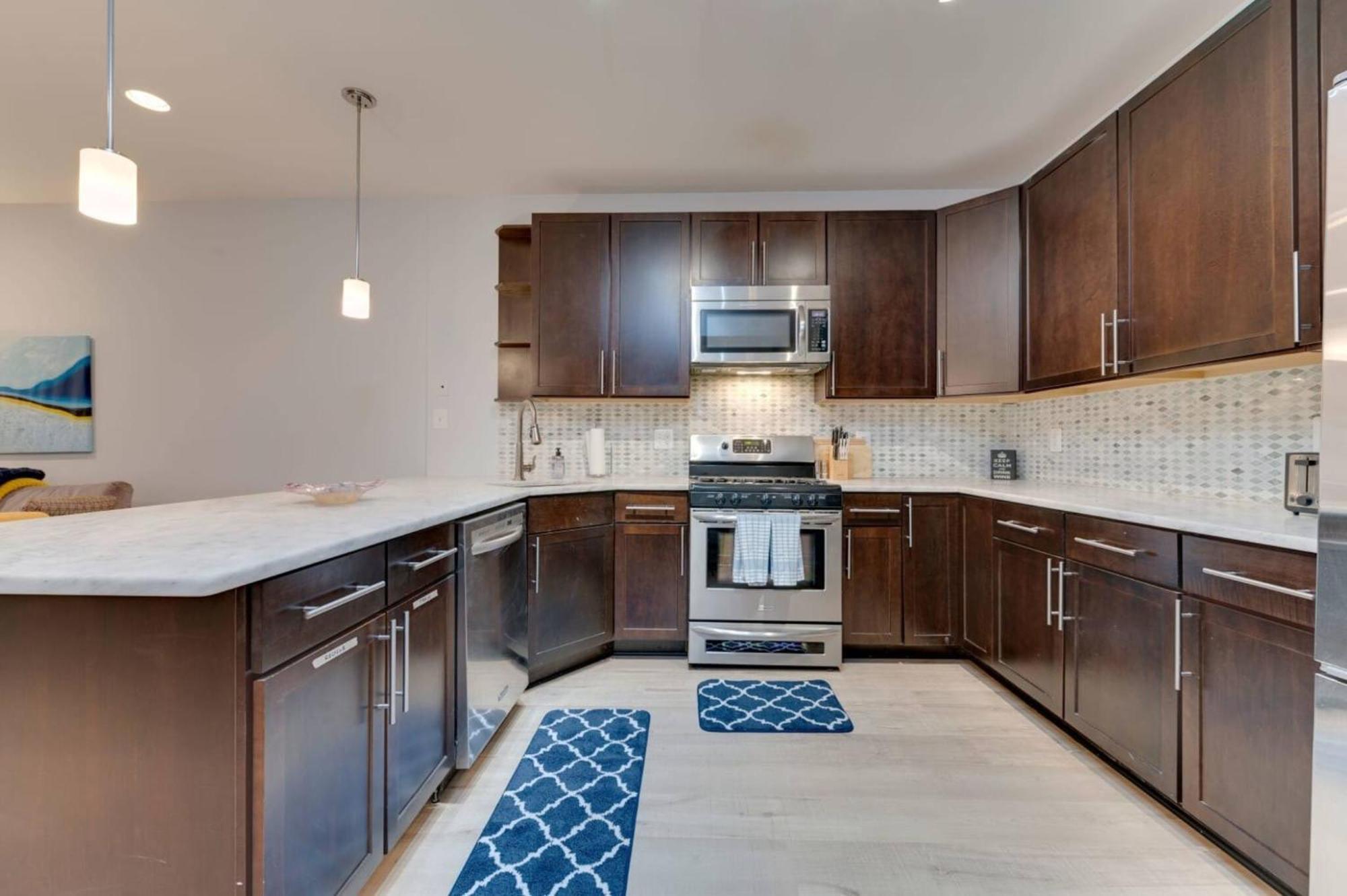 Appartamento Luxe 2Bd2Ba Townhouse In Hip Area - Near Metro Washington Esterno foto